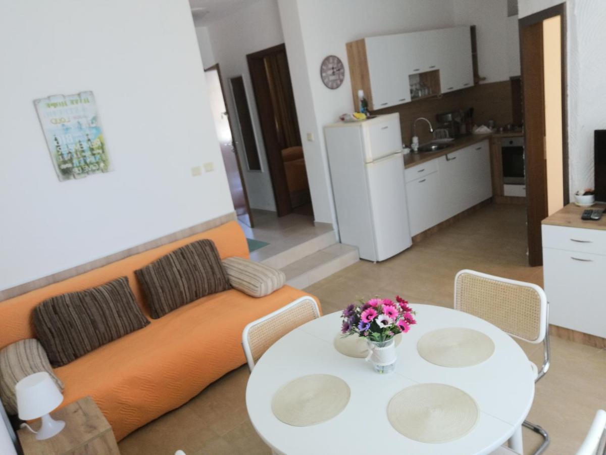 Apartments Elinor Budjaka Süzebolu Dış mekan fotoğraf
