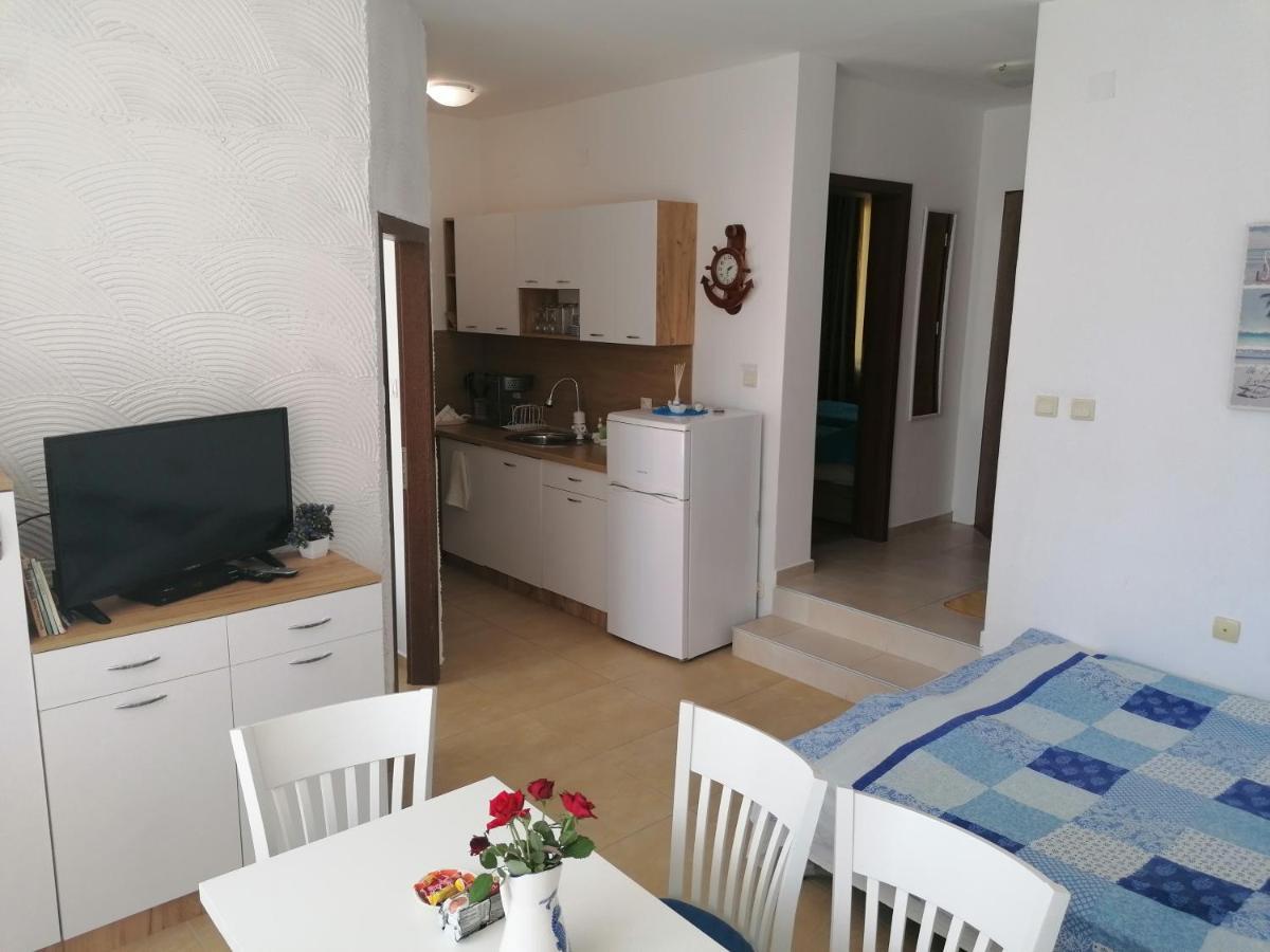 Apartments Elinor Budjaka Süzebolu Dış mekan fotoğraf