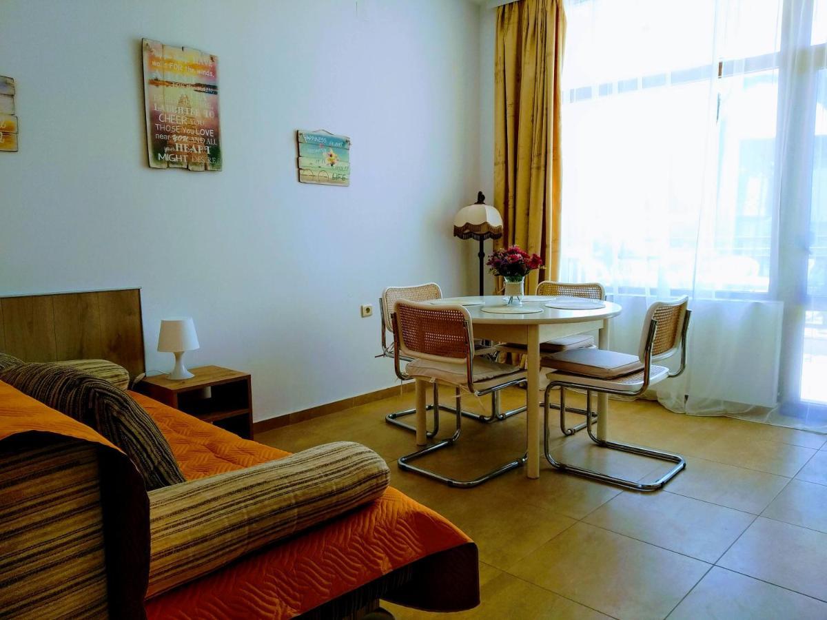 Apartments Elinor Budjaka Süzebolu Dış mekan fotoğraf