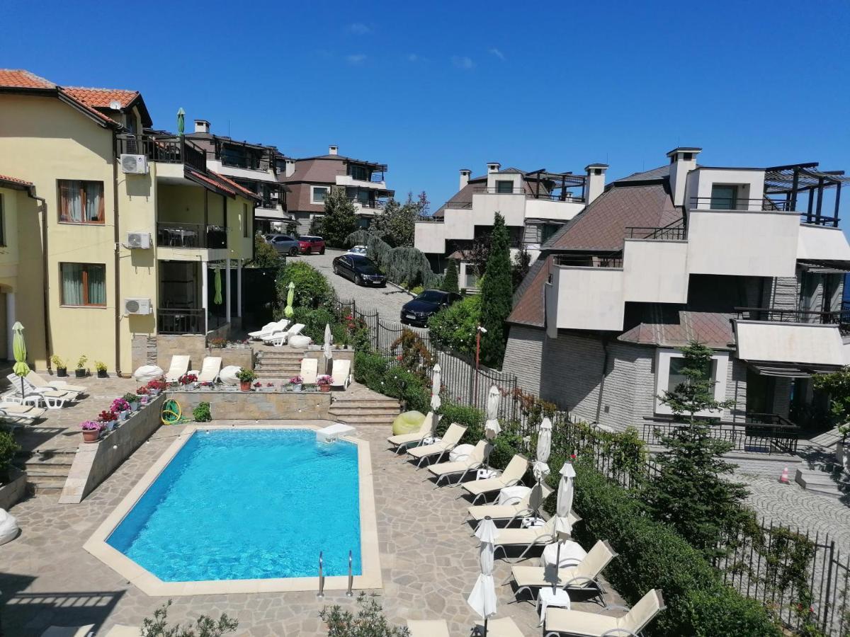 Apartments Elinor Budjaka Süzebolu Dış mekan fotoğraf