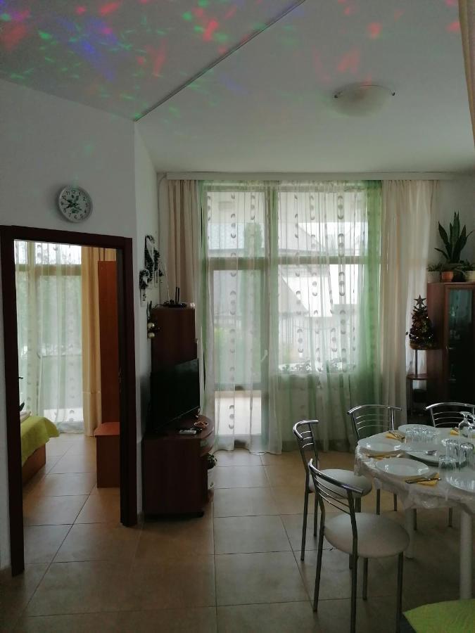 Apartments Elinor Budjaka Süzebolu Dış mekan fotoğraf