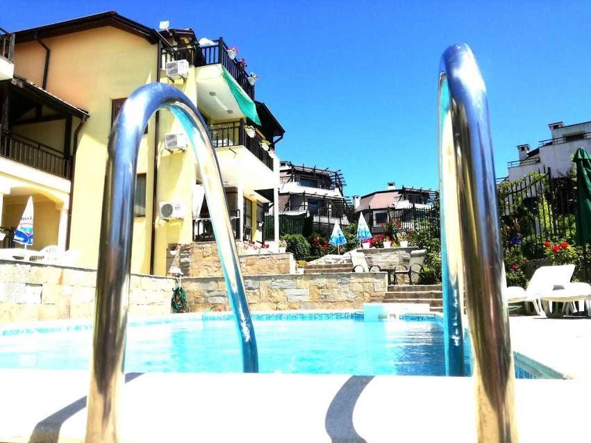 Apartments Elinor Budjaka Süzebolu Dış mekan fotoğraf